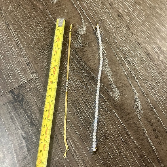 Bracelets - Picture 4 of 5